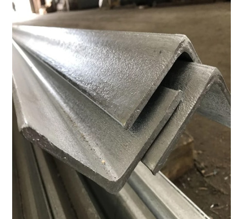 Оцинкованные уголки в Бресте от Спецметаллстрой