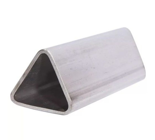 Треугольные трубы в Бресте для строительства и металлоконструкций